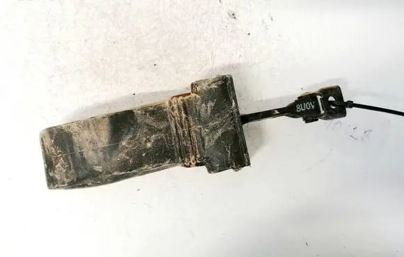Audi Q3 8U Rear door check strap stopper 8u0837267