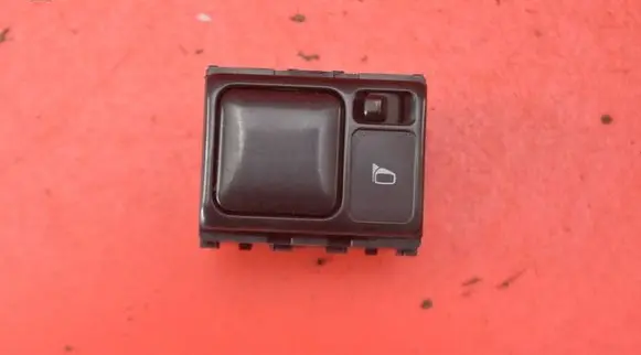 Nissan Micra Mirror heating switch 