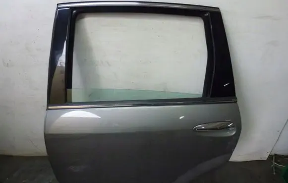 Fiat Croma Rear door