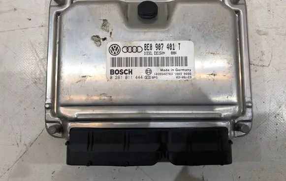 Skoda Superb B5 (3U) Engine control unit/module ECU 8E907401T