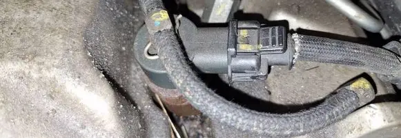Fuel injector