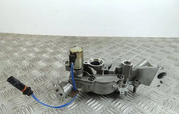 Jeep Grand Cherokee Oil pump 04893782