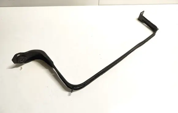 Fuel tank mounting bracket