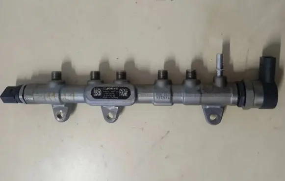 BMW 3 F30 F35 F31 Fuel main line pipe 8514154