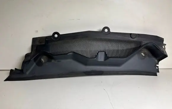 Ford Mustang V Wiper trim AR3363018A15