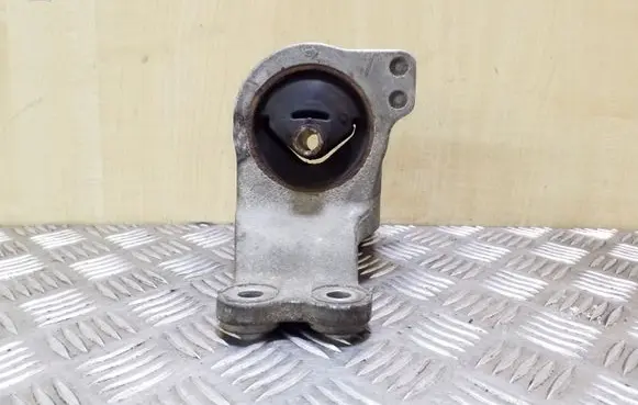 Mitsubishi Space Wagon Gearbox mount