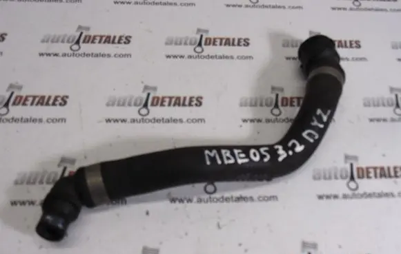 Mercedes-Benz E W211 Engine coolant pipe/hose A2118300596