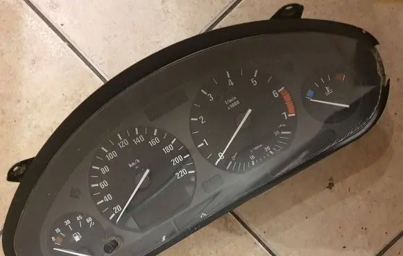 BMW 3 E36 Speedometer (instrument cluster) 62118375042 110008637070 87001306