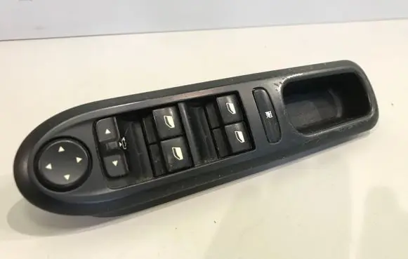 Peugeot 407 Electric window control switch 5326970475 5326970071
