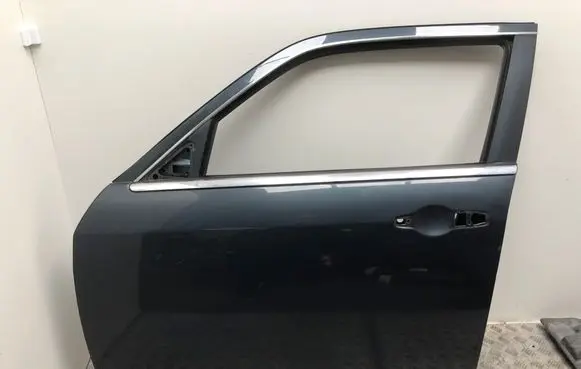 Chrysler 300 - 300C Front door