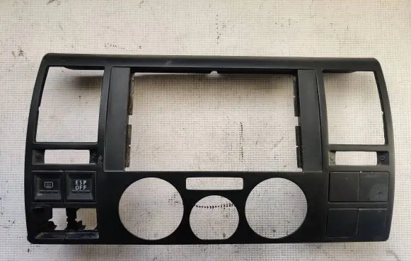 Volkswagen Transporter - Caravelle T5 Radio/GPS head unit trim 7H0857237
