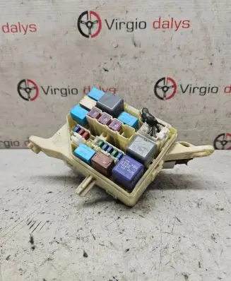 Toyota Yaris Fuse module