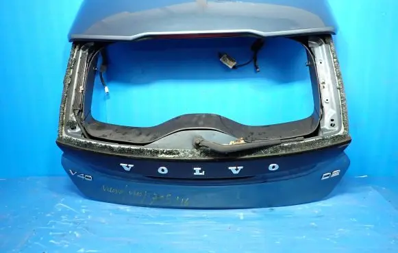 Volvo V40 Truck tailgate 