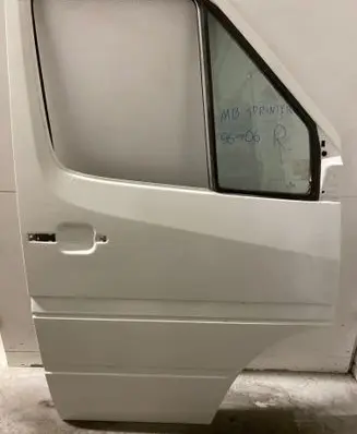 Mercedes-Benz Sprinter W901 W902 W903 W904 Front door