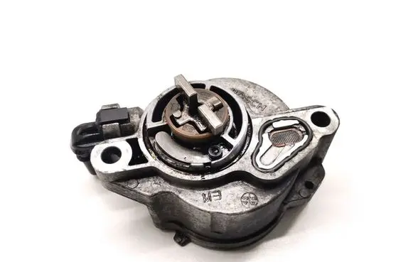 Volvo C30 Vacuum pump D156-2C2