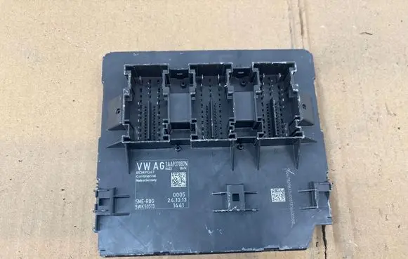 Volkswagen PASSAT B7 Comfort/convenience module 3AA937087N 5WK50513