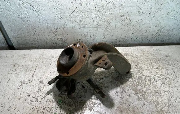 Renault Megane II Front wheel hub