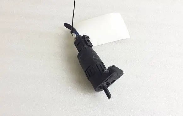 Audi Q2 - Windscreen/windshield washer pump 1K6955651 12V100320084