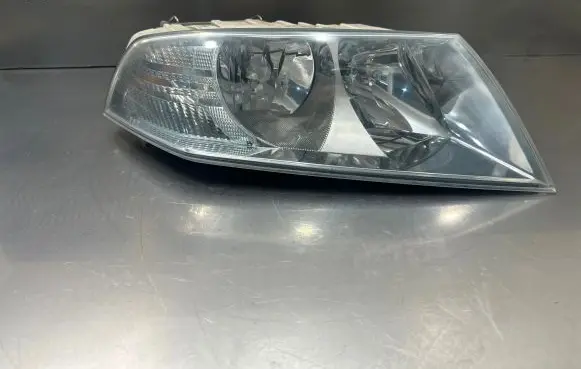 Skoda Octavia Mk2 (1Z) Headlight/headlamp