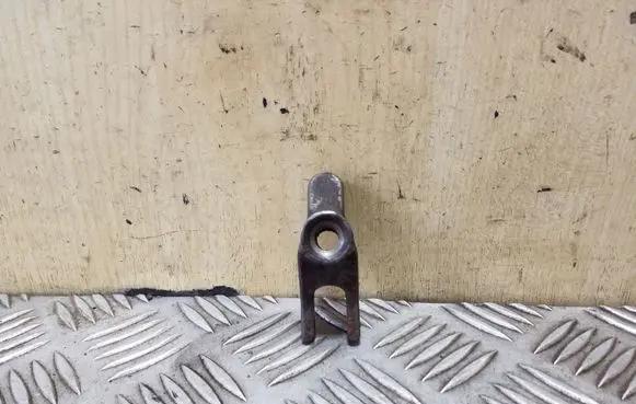 KIA Sportage Fuel Injector clamp holder