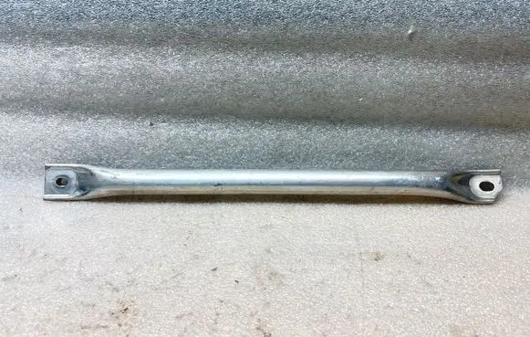 BMW i5 G60 Front strut bar 9883731 363442