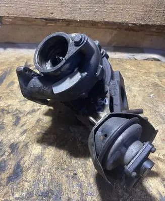 Peugeot 407 Turbo 9658673480 GT1749V 7560472