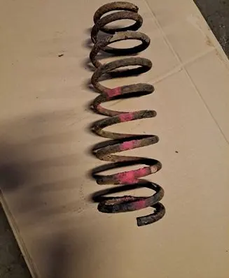 Suzuki Grand Vitara I Rear coil spring