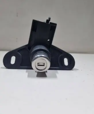 Opel Zafira A Loading door lock PA6GF30 770