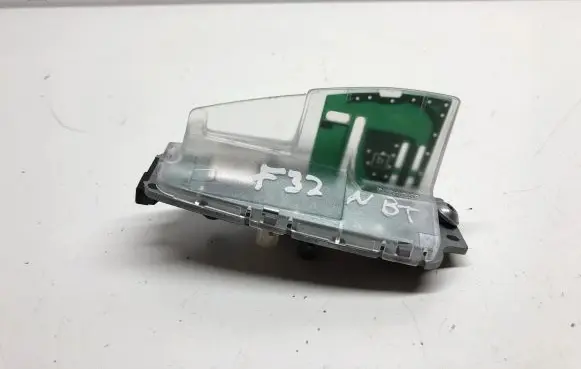 BMW 4 F32 F33 Aerial GPS antenna 6959146