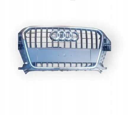 Audi Q3 8U Front bumper upper radiator grill 8U0853651P