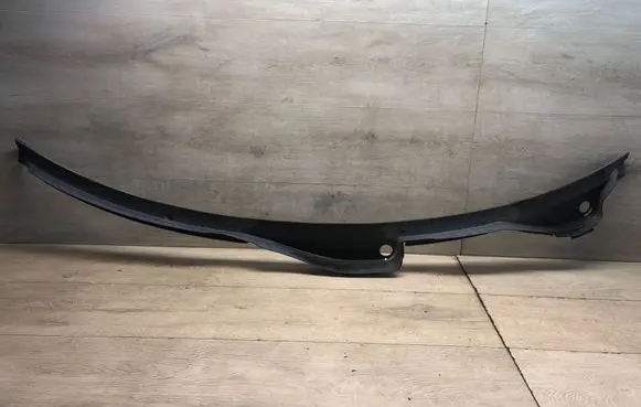 Audi A4 S4 B8 8K Wiper trim 8K1819403