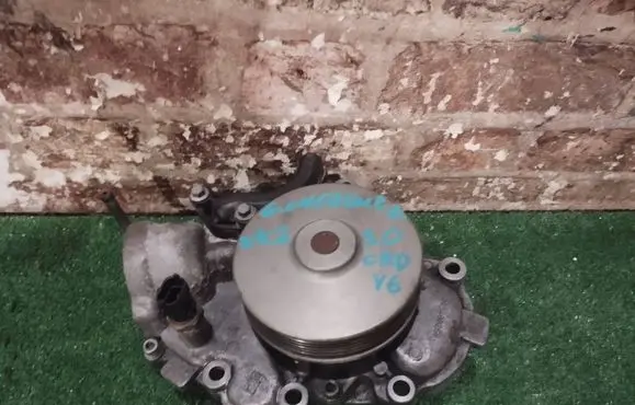 Jeep Grand Cherokee Water pump 045400268 095400268