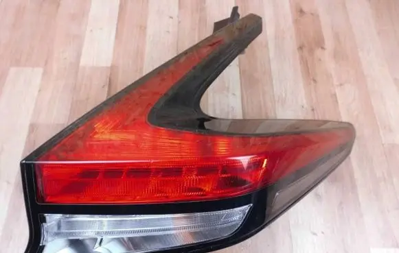 Nissan Leaf II (ZE1) Rear/tail lights 265505SH0A