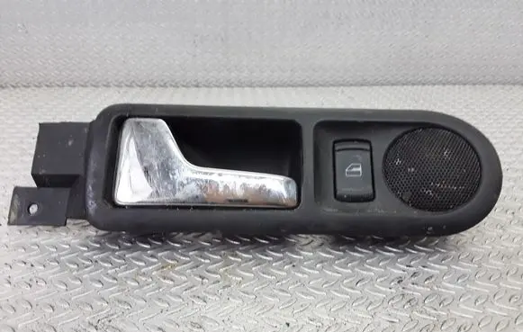 Volkswagen PASSAT B5 Rear door interior handle 3B0839113