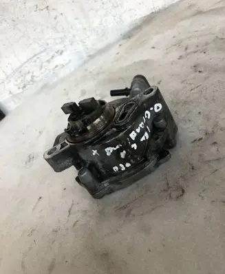 Opel Grandland X Vacuum pump 9804021880