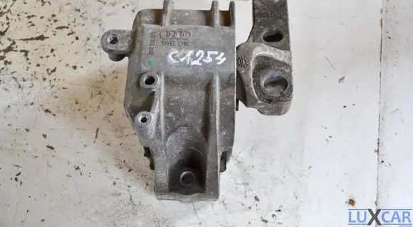 Audi TT TTS Mk2 Engine mount bracket 8J0199262