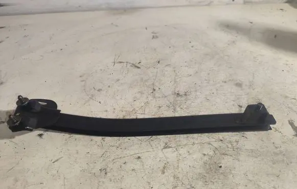 Subaru Legacy Rear door windshield rail 