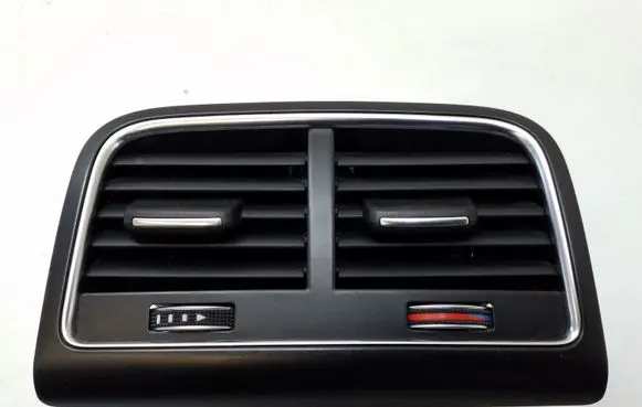 Audi A5 8T 8F Rear air vent grill 8K0819203H