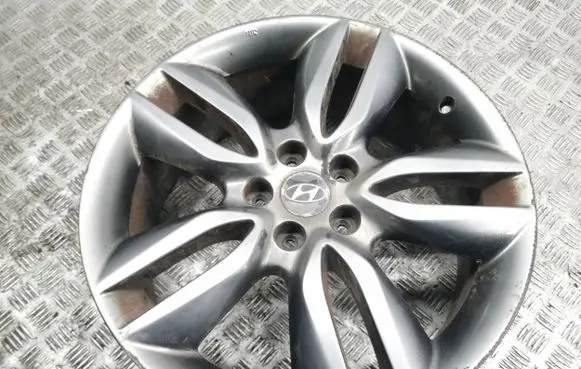 R19 alloy rim