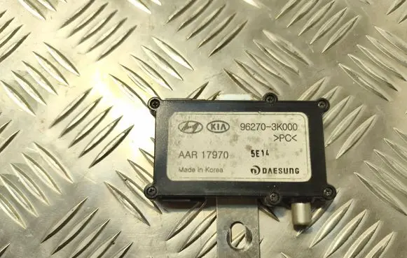 Hyundai Sonata Aerial antenna amplifier 962703K000 5E14 AAR17970