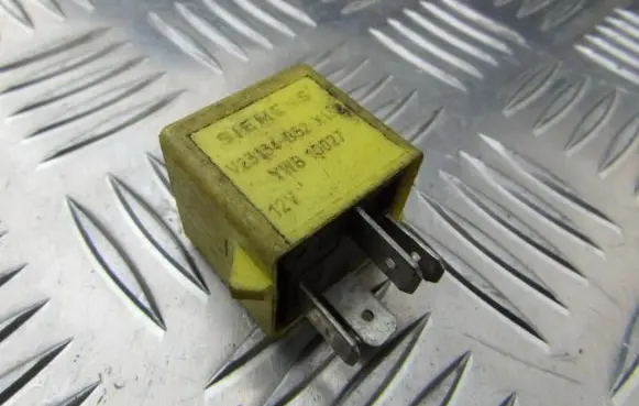 Rover 214 - 216 - 220 Other relay V23134B52X130 V23134-B52-X130