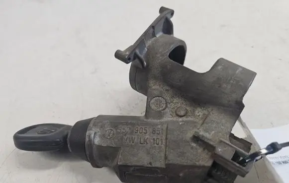 Volkswagen Golf III Ignition lock 357905851