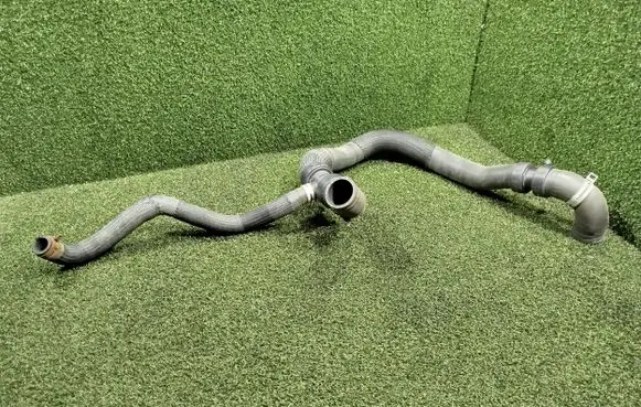 Nissan NV300 Engine coolant pipe/hose 215012747R 93450191 HSR20432