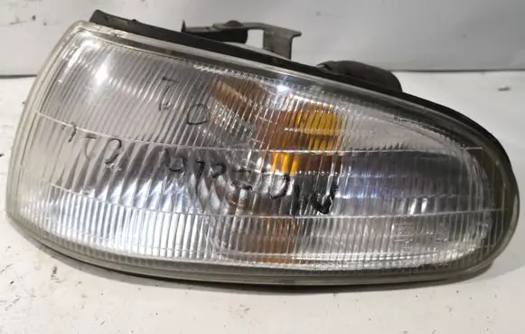 Mazda 626 Front indicator light