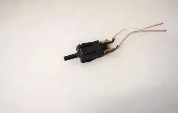 Mercedes-Benz A W168 Brake pedal sensor switch 0015458714