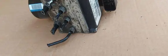 Volkswagen PASSAT B6 ABS Pump 3C0614095N 15594302 15594402D