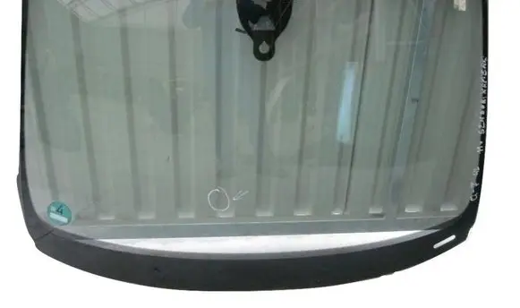 Audi Q7 4L Front triangle window/glass 