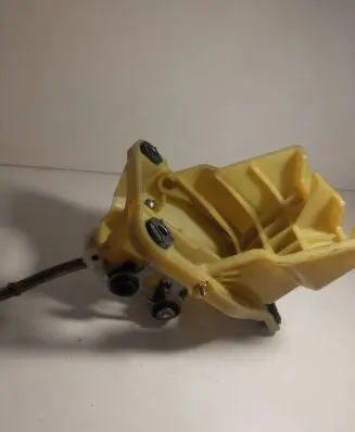 Hyundai Tucson JM Gear shifter/selector DWM2E0112 PA66GF30P1