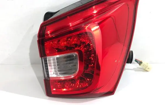 Suzuki SX4 S-Cross Rear/tail lights 220-18733
