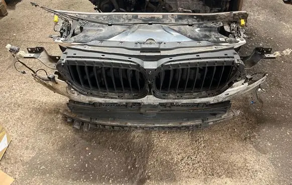 BMW 5 G30 G31 Radiator support slam panel 7937934 2171120385 28585881